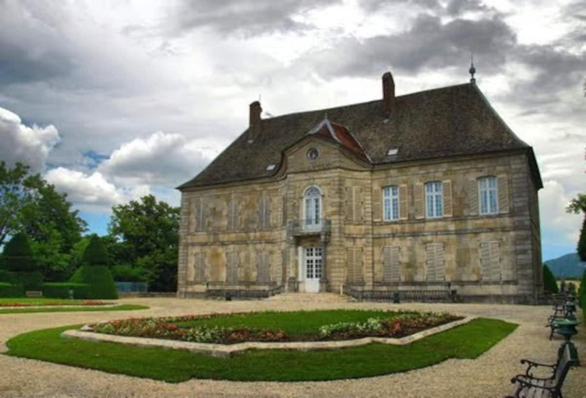 Gite 3 Etoiles "Entre Sources Et Riviere" Besancon Vaire-le-Grand エクステリア 写真