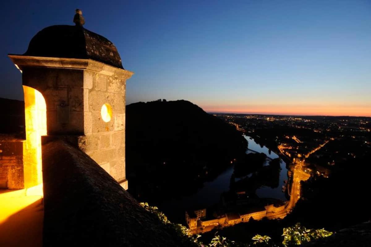 Gite 3 Etoiles "Entre Sources Et Riviere" Besancon Vaire-le-Grand エクステリア 写真